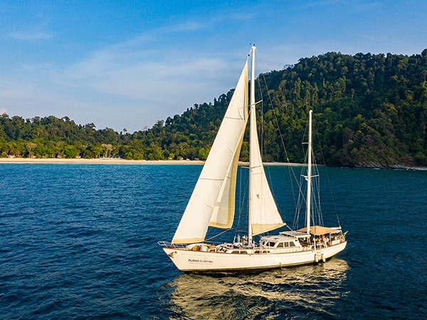 Burma Boating